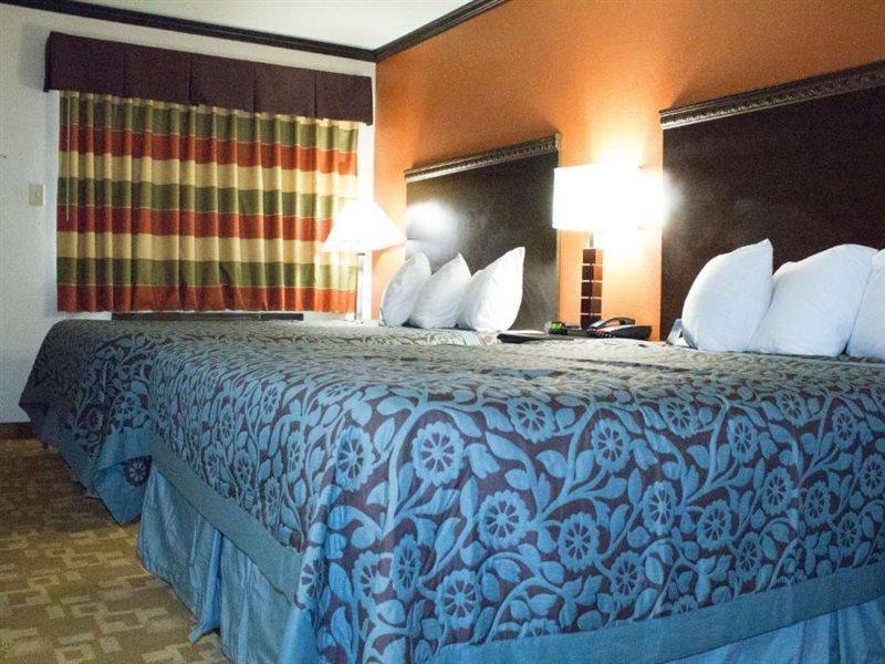 Days Inn By Wyndham Oklahoma City/Moore Εξωτερικό φωτογραφία
