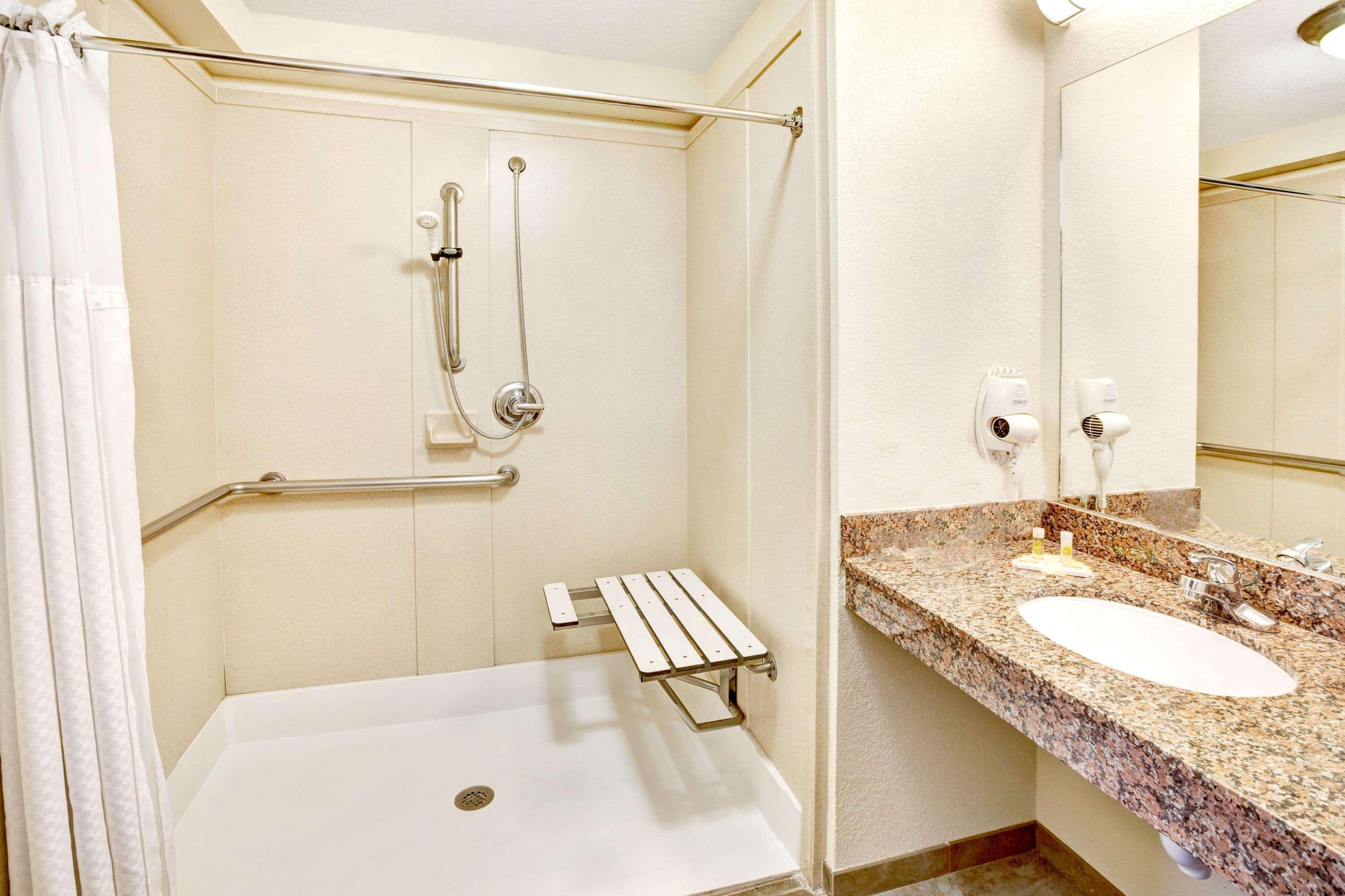 Days Inn By Wyndham Oklahoma City/Moore Εξωτερικό φωτογραφία