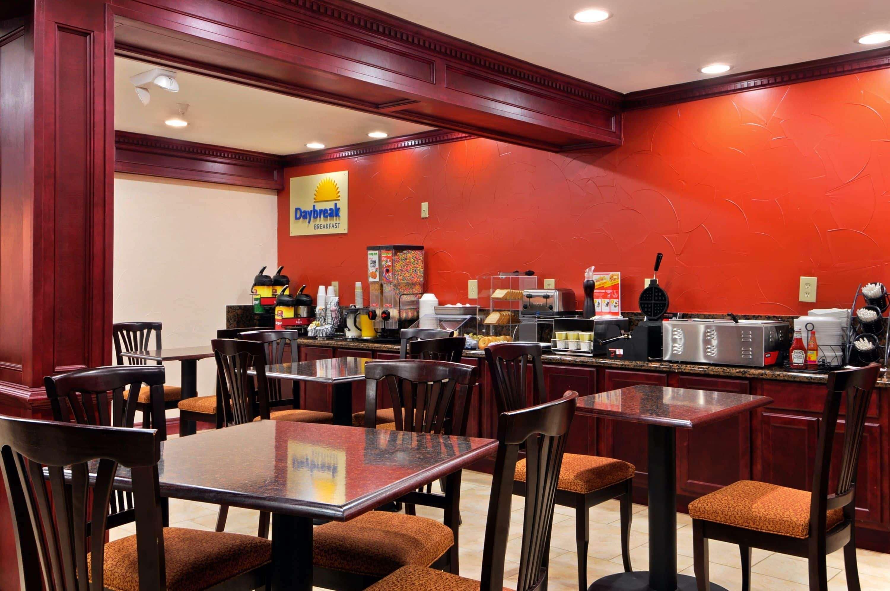 Days Inn By Wyndham Oklahoma City/Moore Εξωτερικό φωτογραφία
