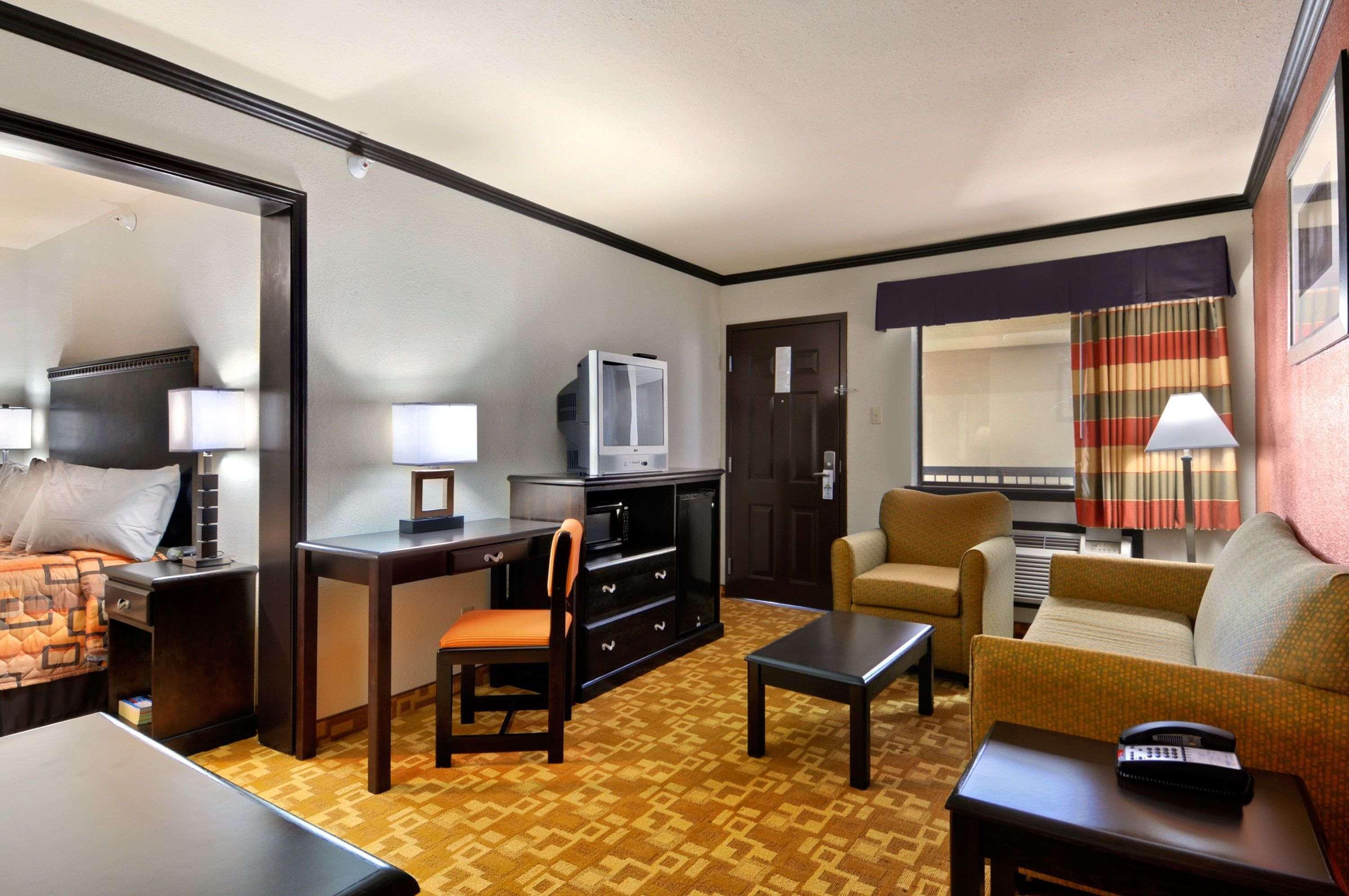 Days Inn By Wyndham Oklahoma City/Moore Εξωτερικό φωτογραφία