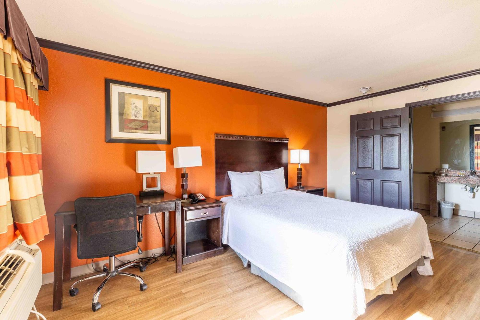 Days Inn By Wyndham Oklahoma City/Moore Εξωτερικό φωτογραφία