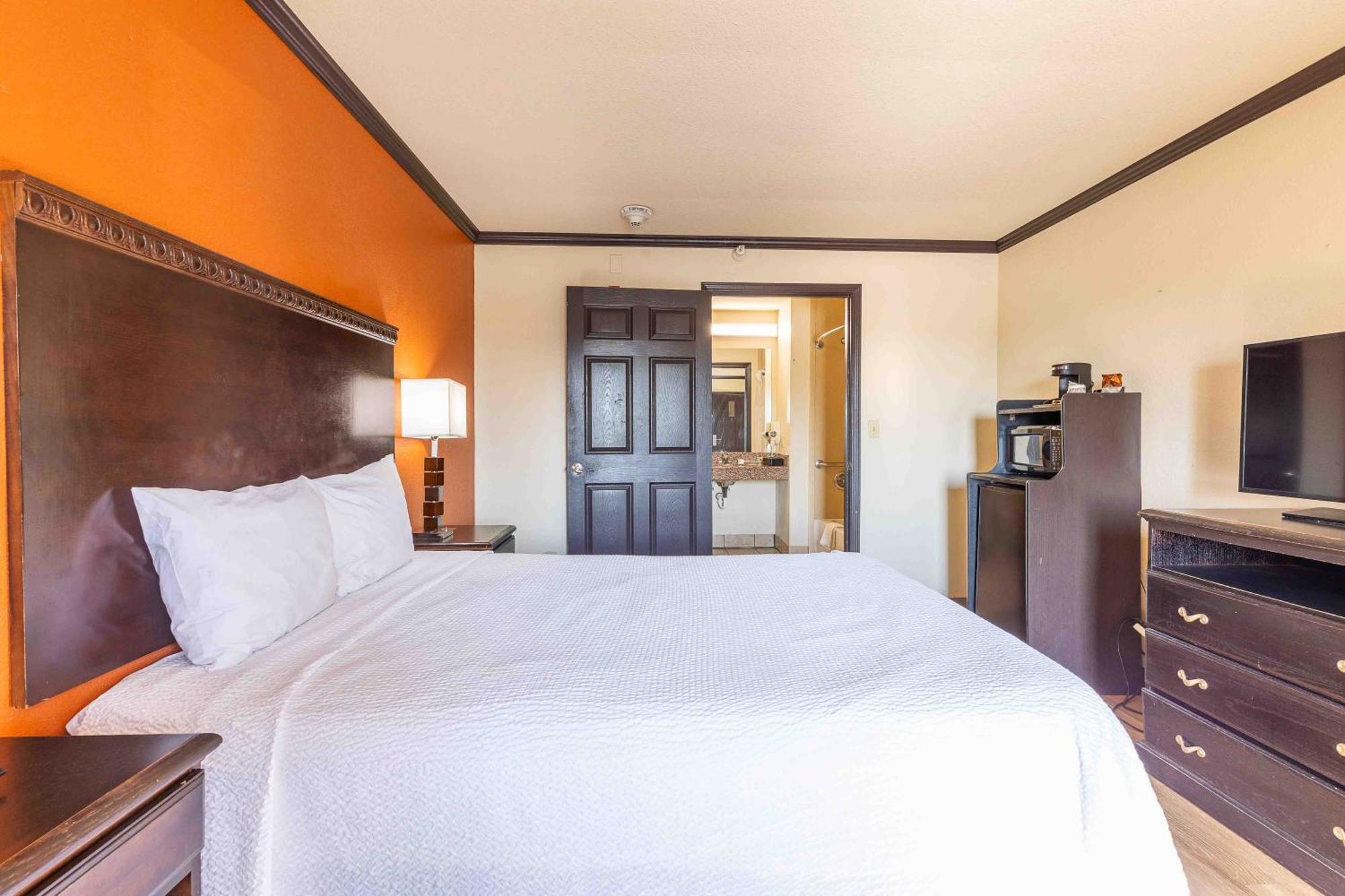 Days Inn By Wyndham Oklahoma City/Moore Εξωτερικό φωτογραφία