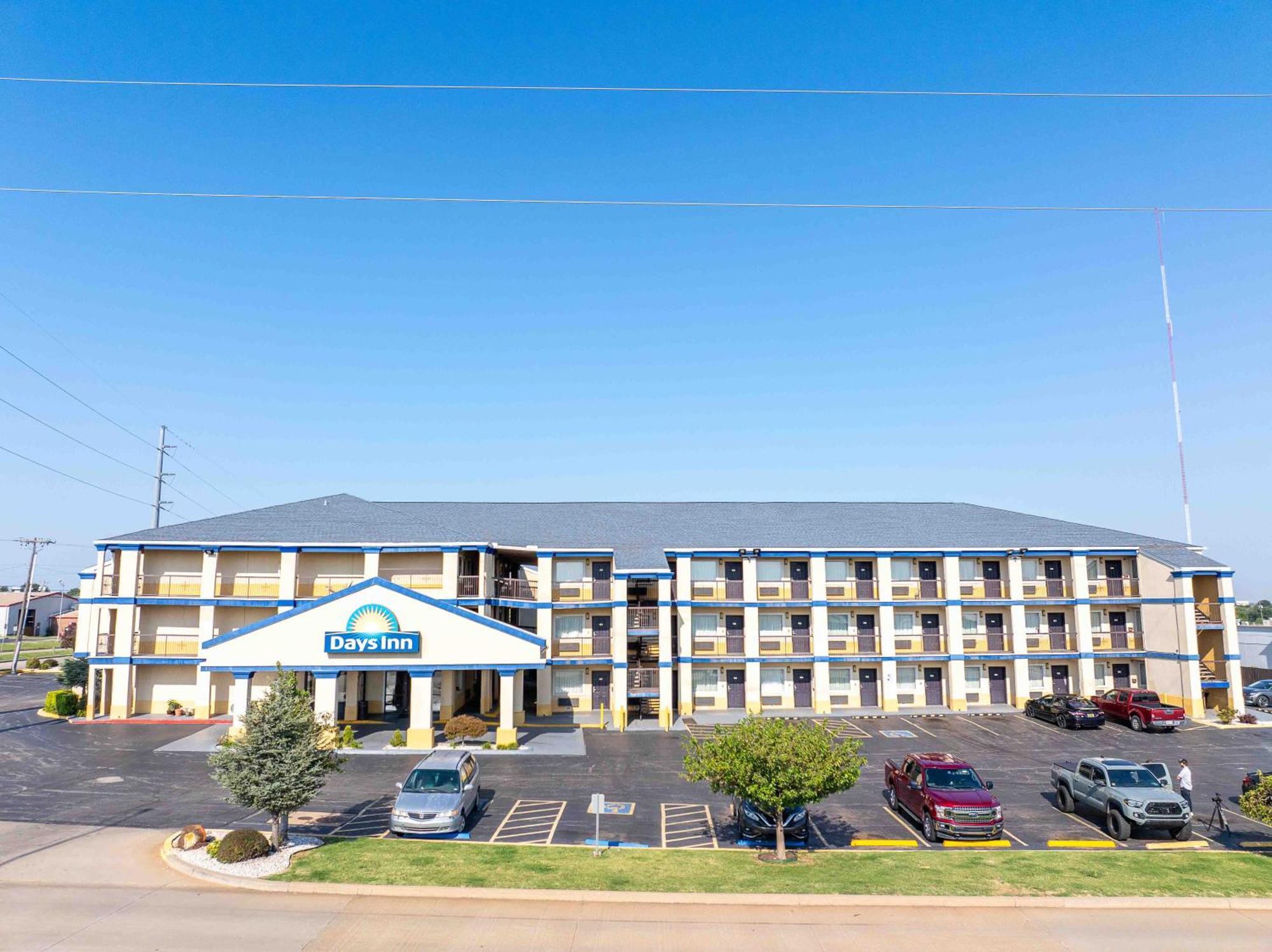Days Inn By Wyndham Oklahoma City/Moore Εξωτερικό φωτογραφία